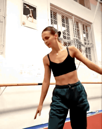 girls with skills 30 gifs 9.html - 1 HD GIF | Premium Gallery 2025