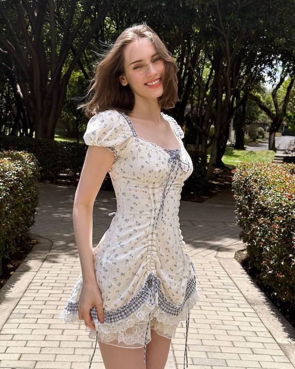 Sundresses Are Always Sexy!