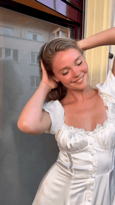 sexy girls are here 32 gifs 6.html - 1 HD GIF | Premium Gallery 2025