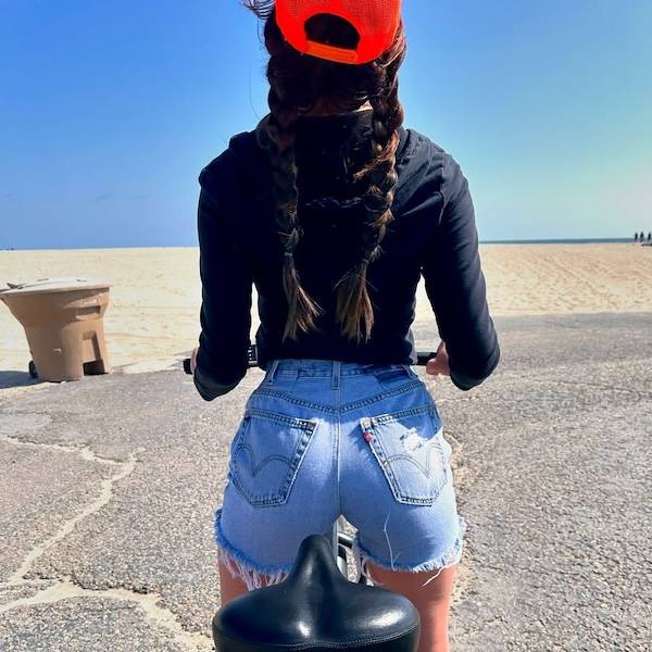 these gaps are so seductive 32 pics 16.html - 32 HD Photos | Premium Gallery 2025