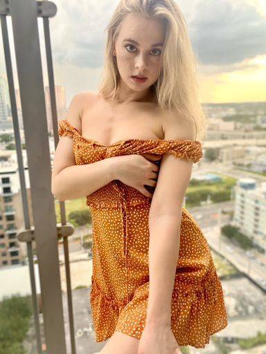 Sundresses Are Always Sexy!