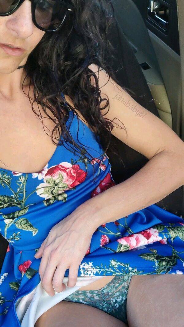 Sundresses Are Always Sexy!