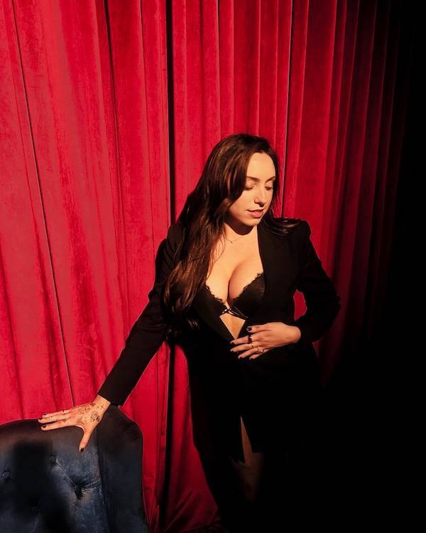 Beautiful Female Comedians That Have Us Laughing And Lusting