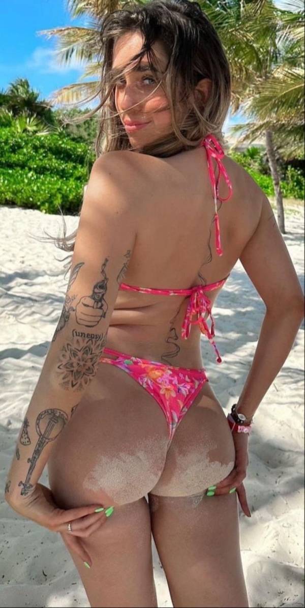 these gaps are so seductive 34 pics 2.html - 34 HD Photos | Premium Gallery 2025