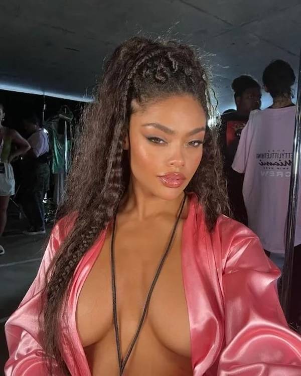 no bras anymore 30 pics 6.html - 30 HD Photos | Premium Gallery 2025