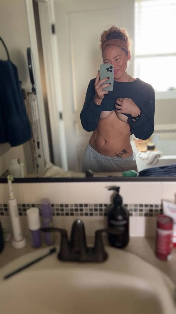 underboobs cant be underrated 32 pics 12.html - 32 HD Photos | Premium Gallery 2025