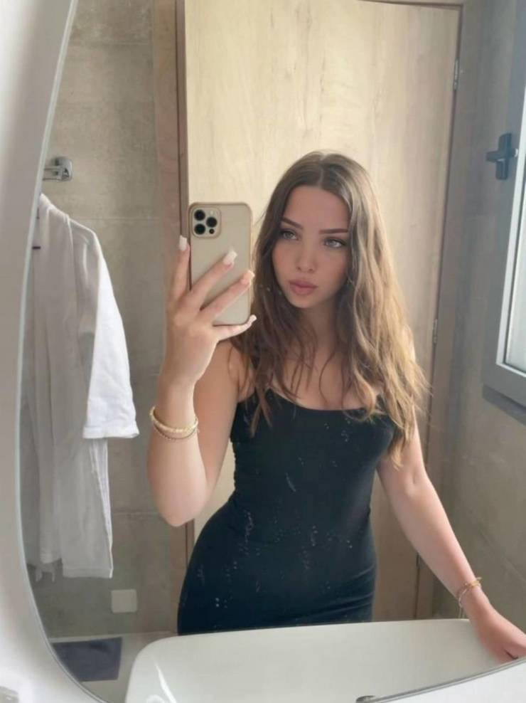 izigirls are waiting for you 49 pics 14.html - 49 HD Photos | Premium Gallery 2025