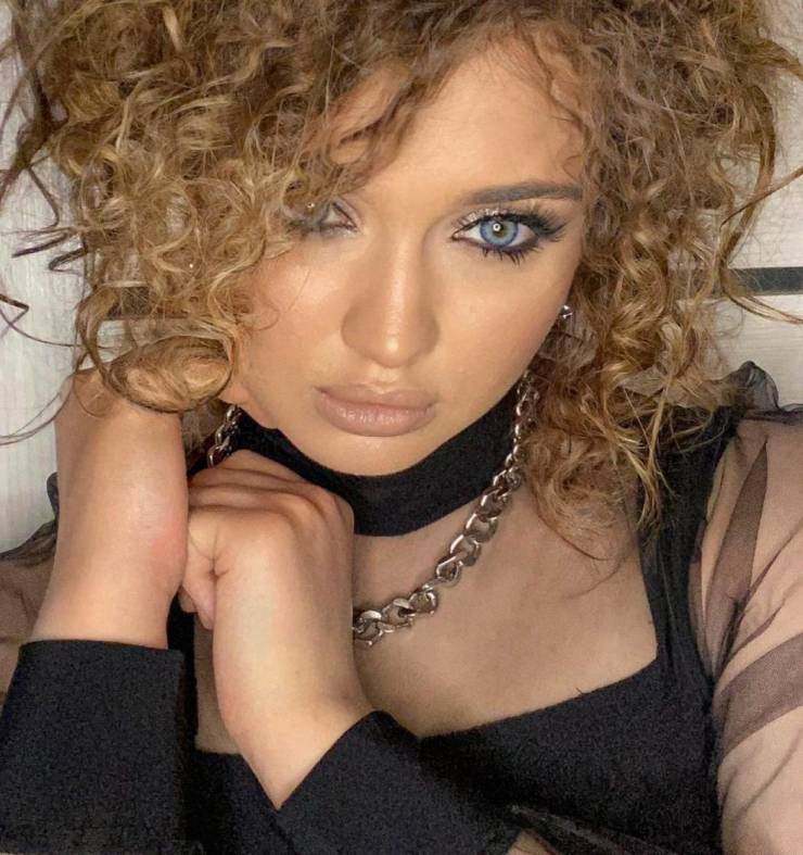 izigirls are waiting for you 41 pics 9.html - 41 HD Photos | Premium Gallery 2025