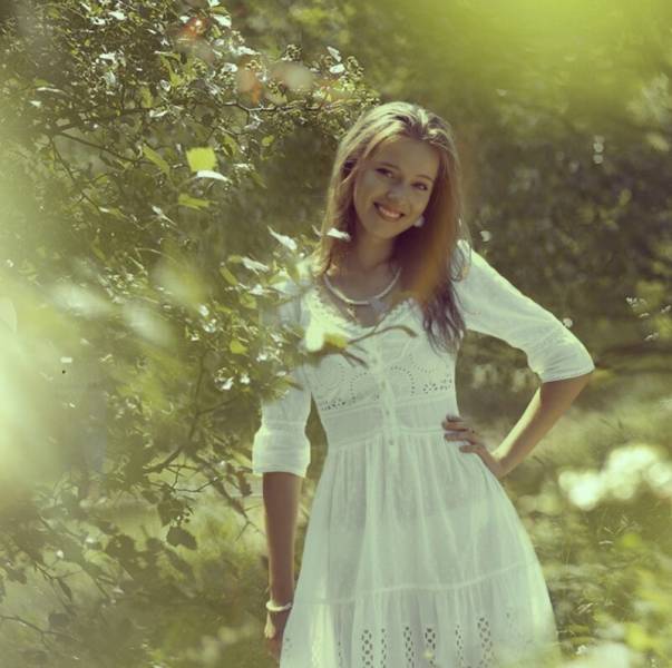 Sundresses Are Always Sexy!