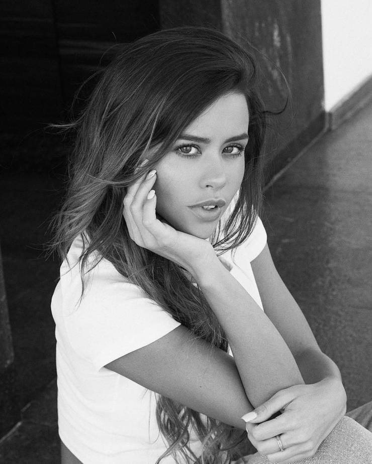 izigirls are waiting for you 44 pics 22.html - 44 HD Photos | Premium Gallery 2025