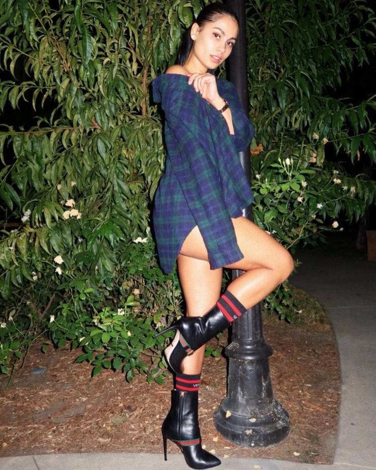 izigirls are waiting for you 38 pics 14.html - 38 HD Photos | Premium Gallery 2025