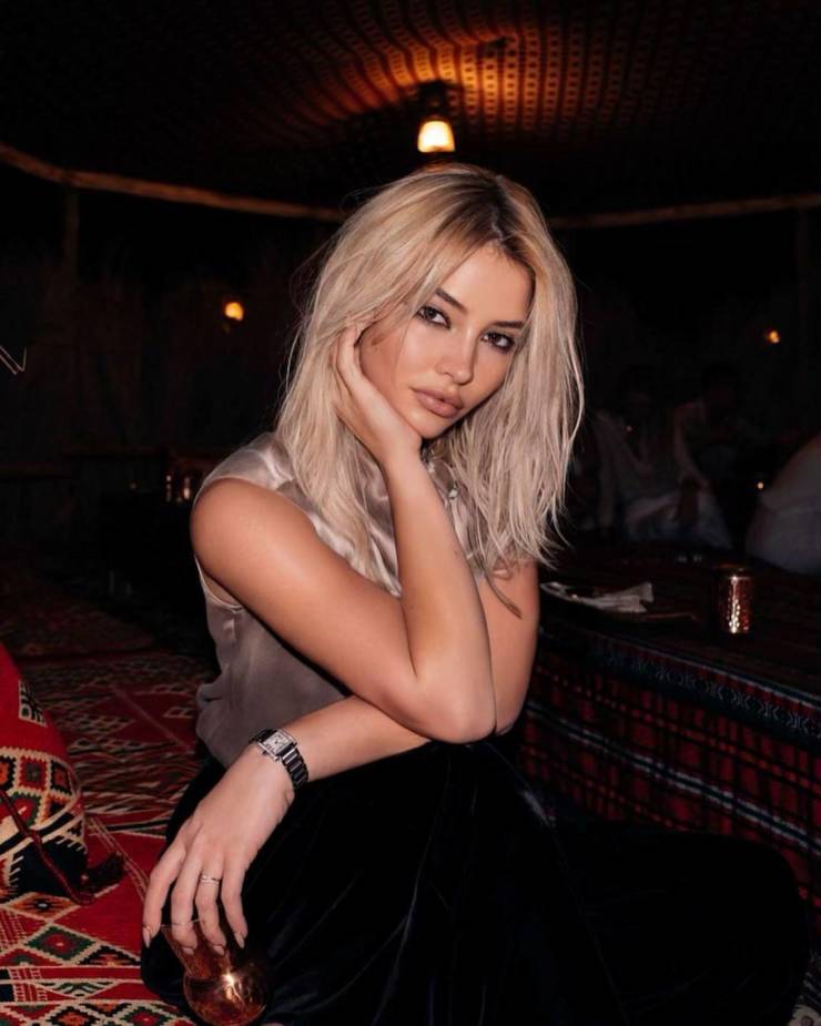 izigirls are waiting for you 35 pics 13.html - 35 HD Photos | Premium Gallery 2025