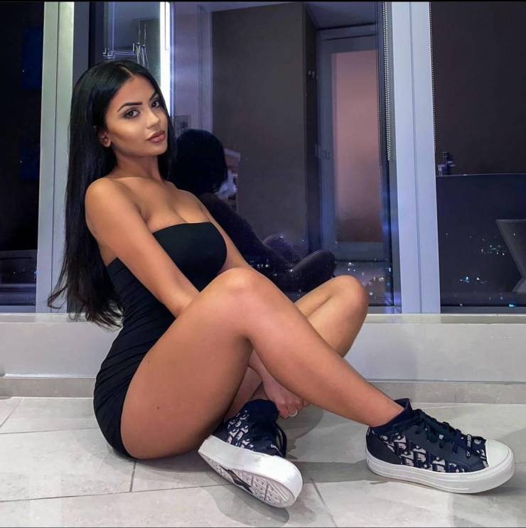 izigirls are waiting for you 42 pics 9.html - 42 HD Photos | Premium Gallery 2025