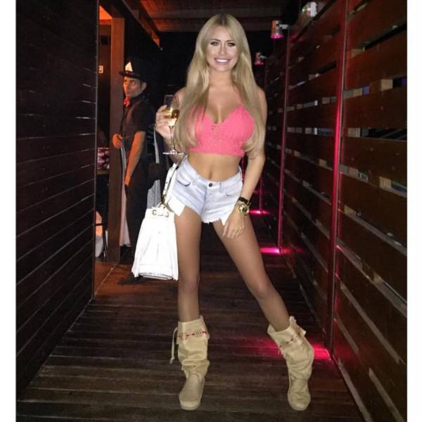 izigirls are waiting for you 38 pics 17.html - 38 HD Photos | Premium Gallery 2025