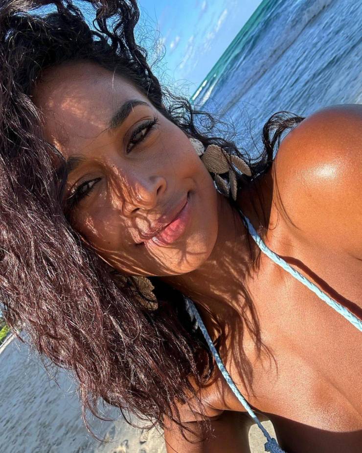 izigirls are waiting for you 37 pics 17.html - 37 HD Photos | Premium Gallery 2025