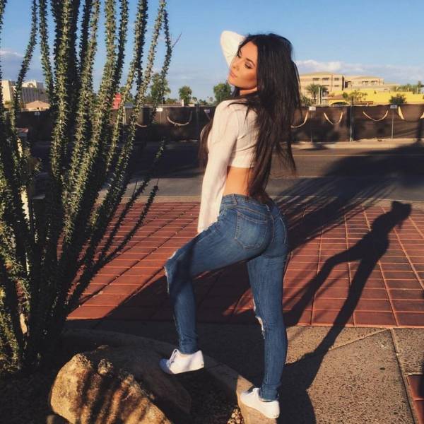 hot girls in tight jeans 43 pics 1.html - 43 HD Photos | Premium Gallery 2025