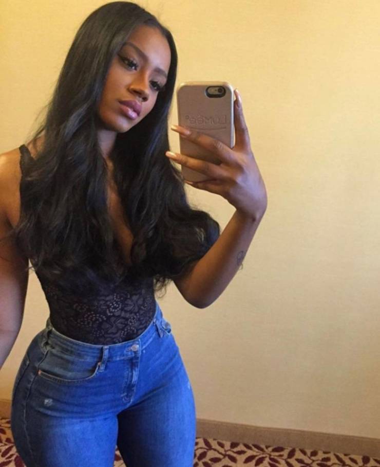 hot girls in tight jeans 43 pics 1.html - 43 HD Photos | Premium Gallery 2025