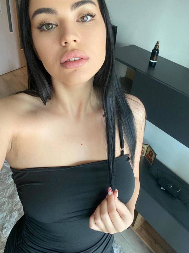 izigirls are waiting for you 33 pics 14.html - 33 HD Photos | Premium Gallery 2025