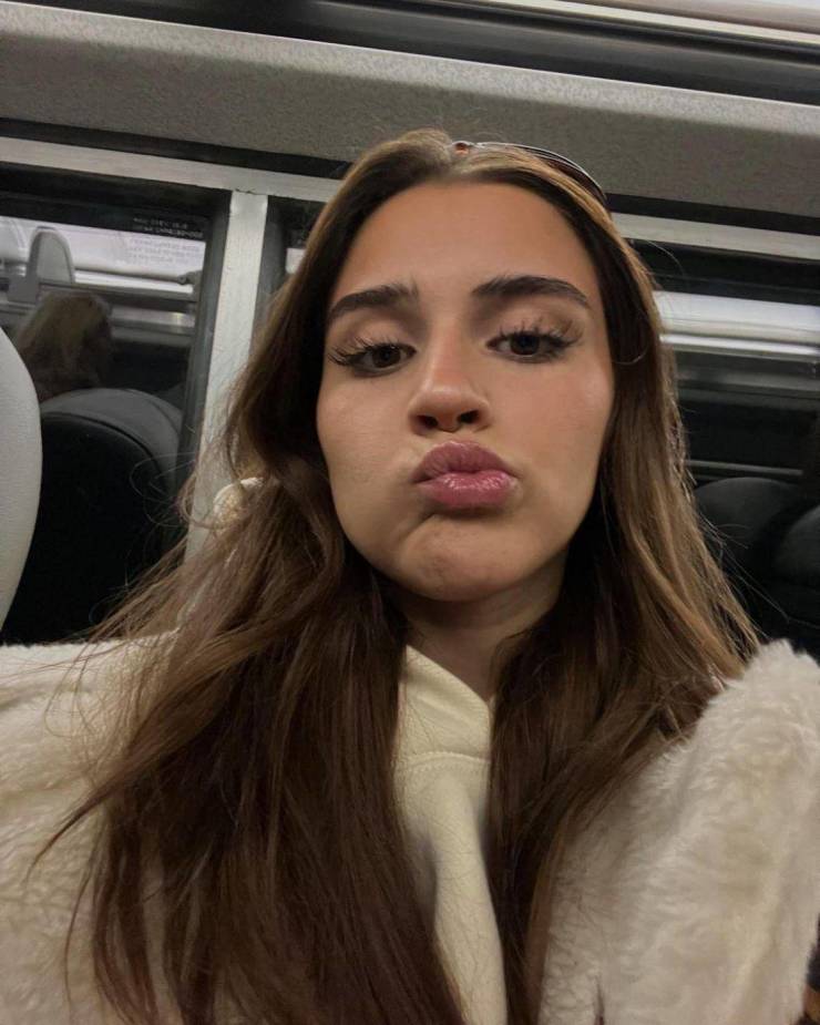 izigirls are waiting for you 38 pics 32.html - 38 HD Photos | Premium Gallery 2025