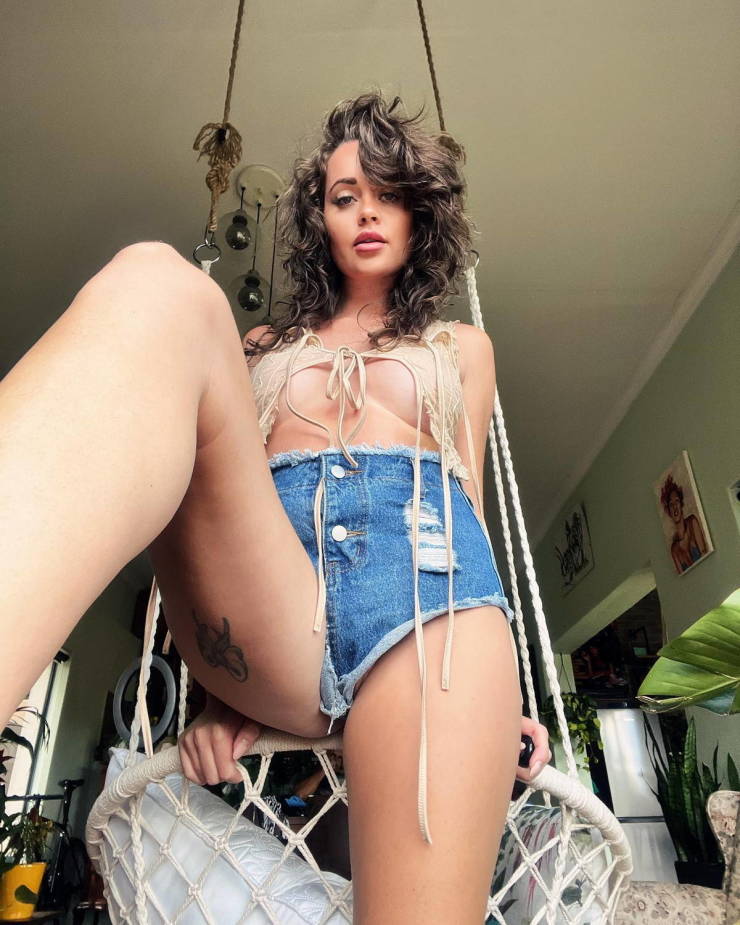 hot girls in tight jeans 38 pics 10.html - 38 HD Photos | Premium Gallery 2025