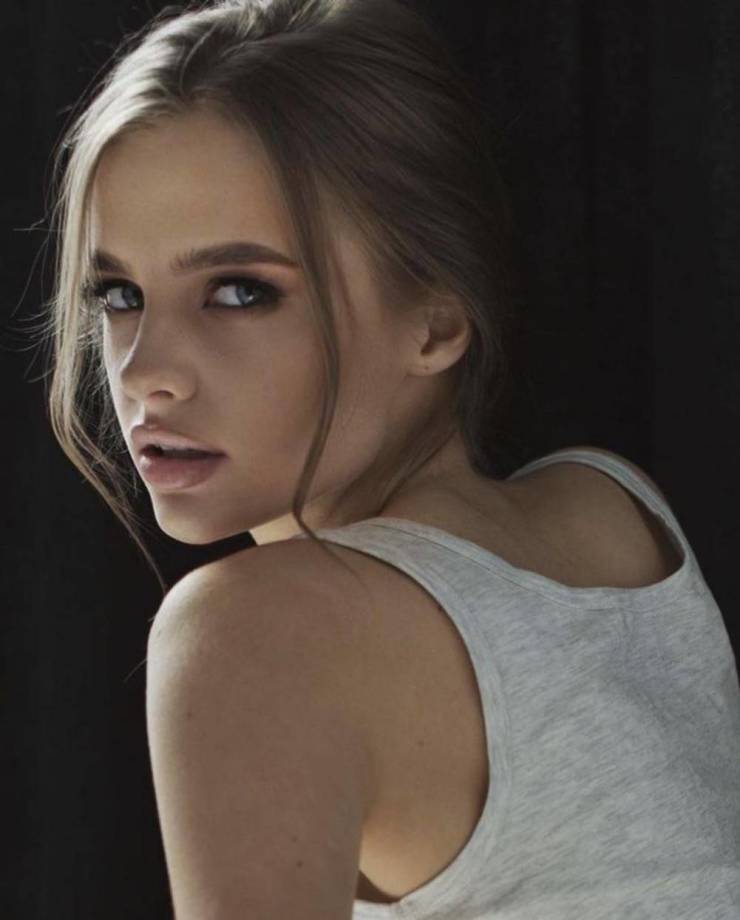 izigirls are waiting for you 35 pics 3.html - 35 HD Photos | Premium Gallery 2025