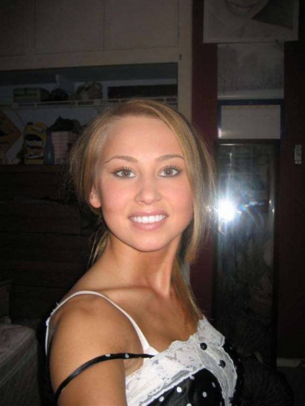 beautiful smiles 36 pics 2.html - 36 HD Photos | Premium Gallery 2026