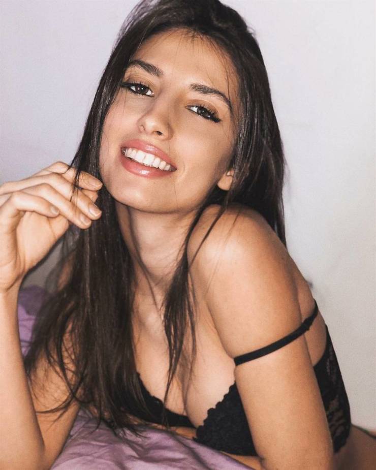 beautiful smiles 43 pics 21.html - 43 HD Photos | Premium Gallery 2026