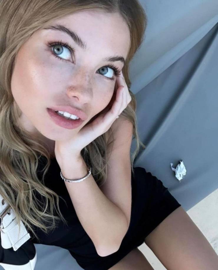 izigirls are waiting for you 34 pics 1.html - 34 HD Photos | Premium Gallery 2026