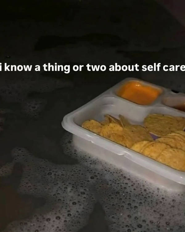 A Chaotic Mix of Internet Memes