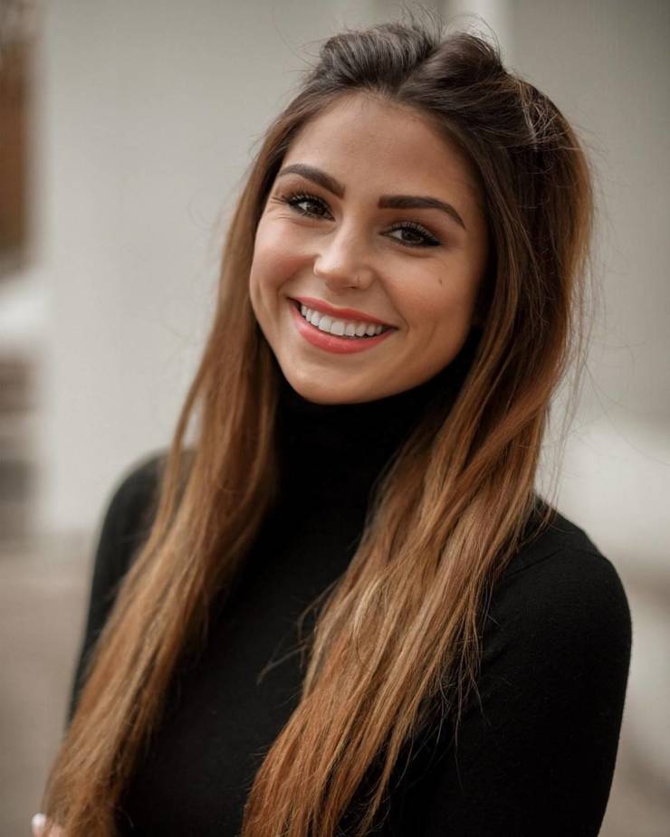 beautiful smiles 37 pics 14.html - 37 HD Photos | Premium Gallery 2026