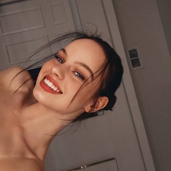 beautiful smiles 44 pics 17.html - 44 HD Photos | Premium Gallery 2026