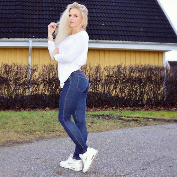 hot girls in tight jeans 39 pics 1.html - 39 HD Photos | Premium Gallery 2026