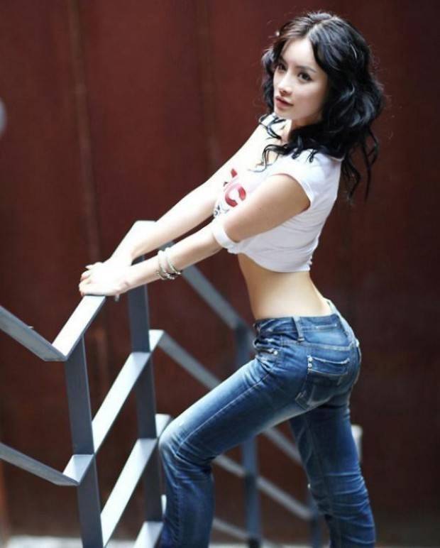 hot girls in tight jeans 39 pics 1.html - 39 HD Photos | Premium Gallery 2026