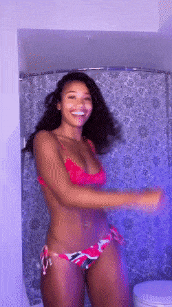 izigirls are waiting for you 17 gifs 2.html - 1 HD GIF | Premium Gallery 2026