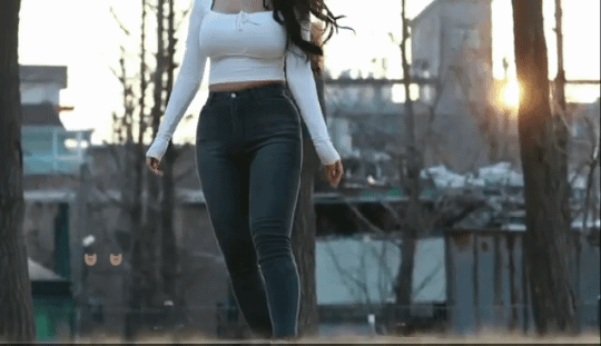 hot girls in tight jeans 38 pics 15.html - 38 HD Photos | Premium Gallery 2026