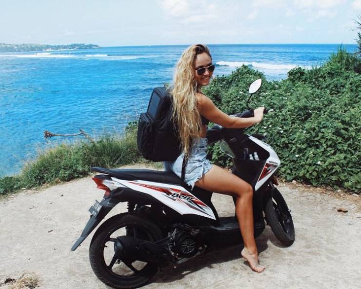 girls who love bikes 32 pics 14.html - 32 HD Photos | Premium Gallery 2026