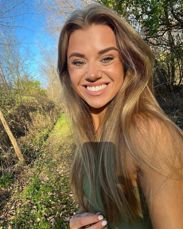 beautiful smiles 31 pics 2.html - 31 HD Photos | Premium Gallery 2026