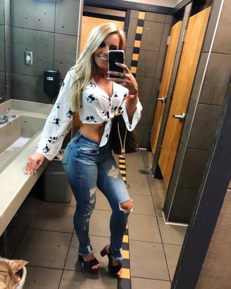 hot girls in tight jeans 45 pics 2.html - 45 HD Photos | Premium Gallery 2026