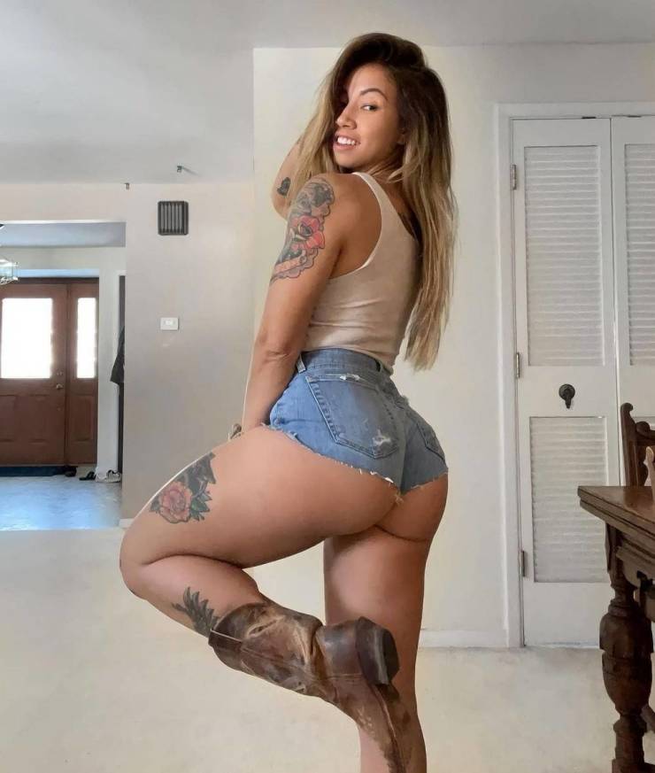 those shorts are extra short 37 pics 4.html - 37 HD Photos | Premium Gallery 2026