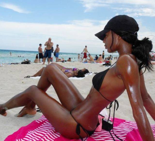 Beautiful Babes in Skimpy Bikinis