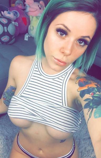 Get Ready For Some Tasty Underboob Pics