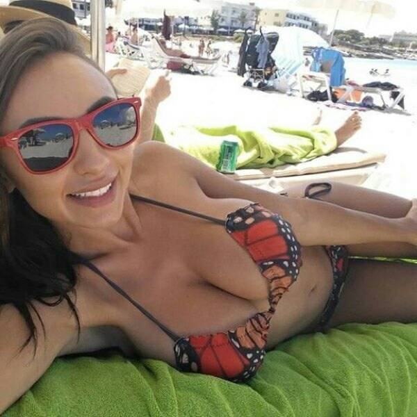 Boobs Make the World Brighte