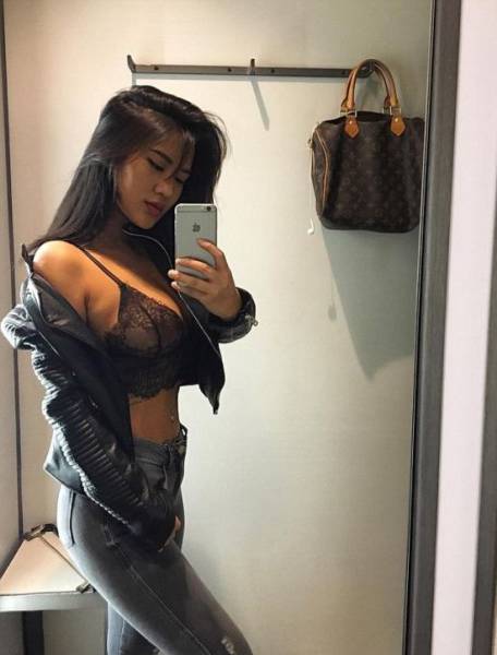 Meet The World’s Hottest Nurse!