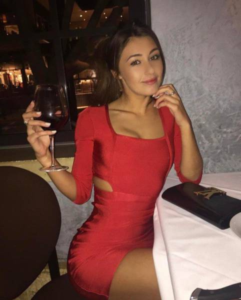 Skin-tight Dresses Are a Stunning Invention