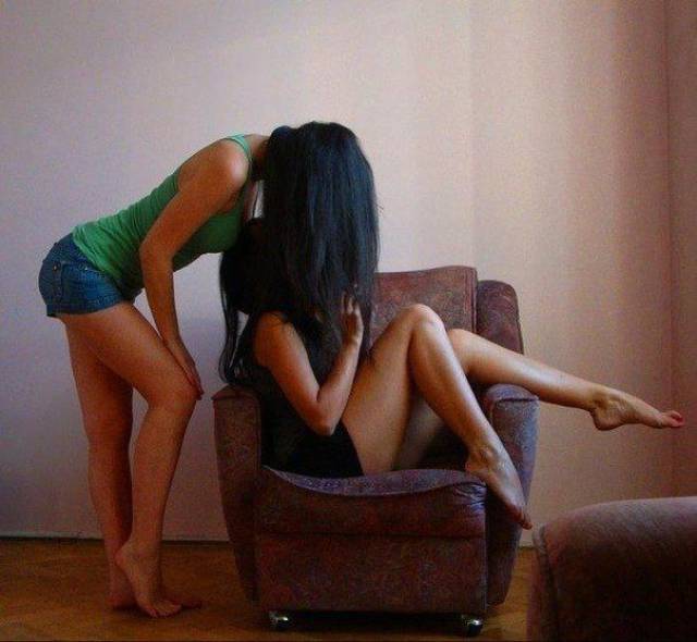 Hot Girls With Beautiful Long Legs