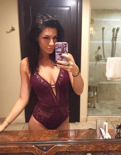 Mesh Clothing Is Simply Mesmerizing