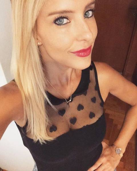 Mesh Clothing Is Simply Mesmerizing