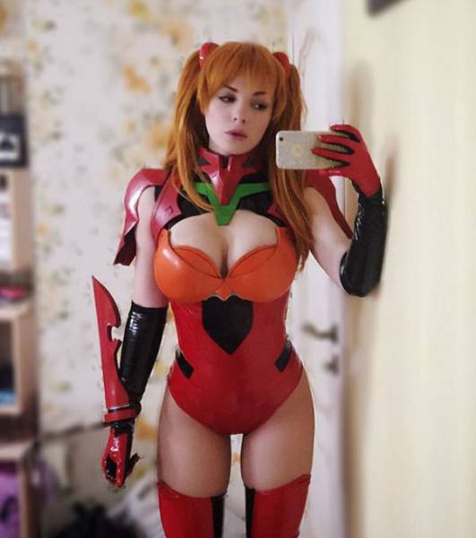 The Sexy Cosplay Girls of Every Nerds Fantasy