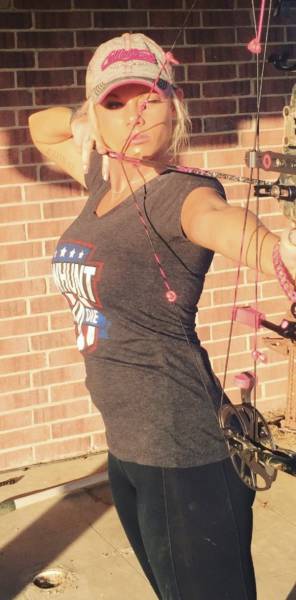 These Archery Girls Will Pierce Your Heart!