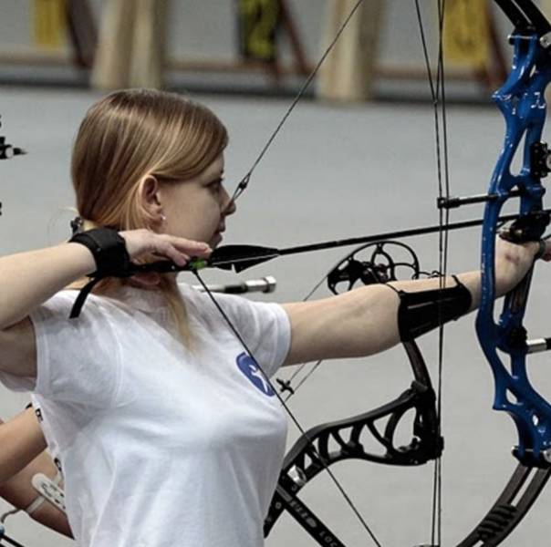 These Archery Girls Will Pierce Your Heart!